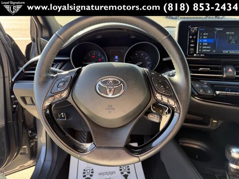 Used 2018 Toyota C-HR XLE image 23