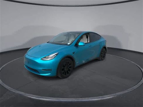 Used 2021 Tesla Model Y Long Range image 3