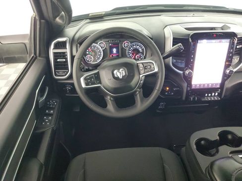 Used 2025 RAM 2500 Big Horn AWD/4WD image 15