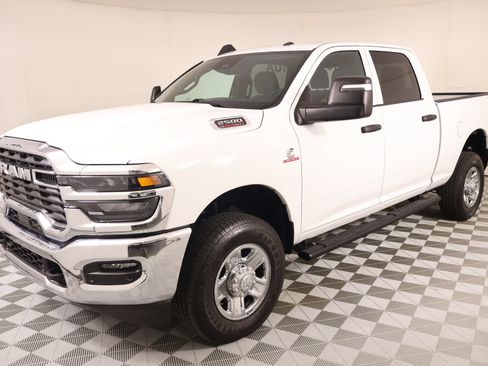Used 2025 RAM 2500 Tradesman AWD/4WD image 10