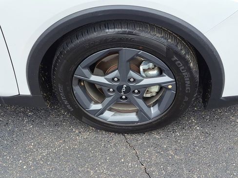 Used 2025 Kia K4 LXS FWD image 7