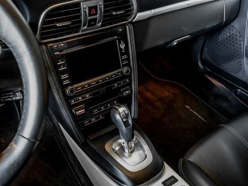 Used 2011 Porsche 911 Turbo image 21