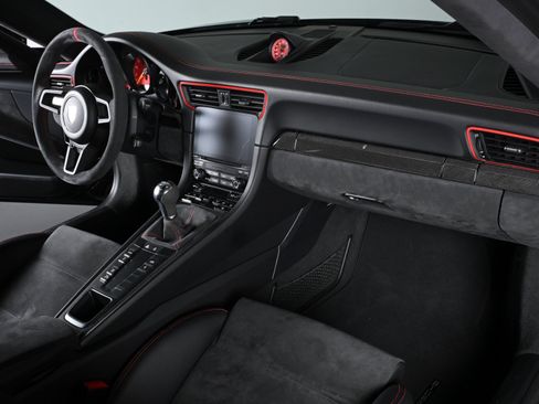 Used 2018 Porsche 911 GT3 RWD image 14