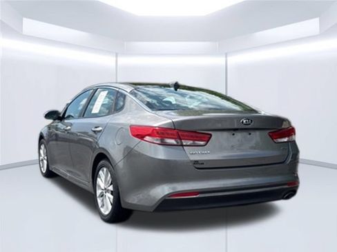 Used 2016 Kia Optima EX w/ Premium Package FWD image 3