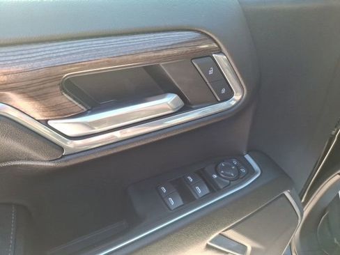 Used 2024 Chevrolet Silverado 1500 RST image 12