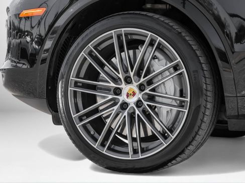 Used 2020 Porsche Cayenne Turbo image 67