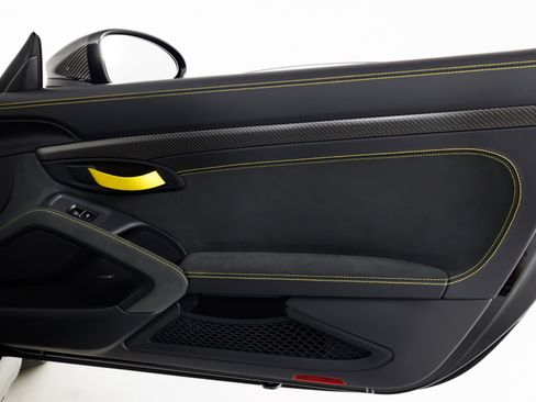 Used 2025 Porsche 718 Cayman GT4 RS image 47