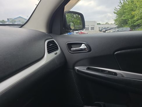 Used 2013 Dodge Journey American Value Package FWD image 21