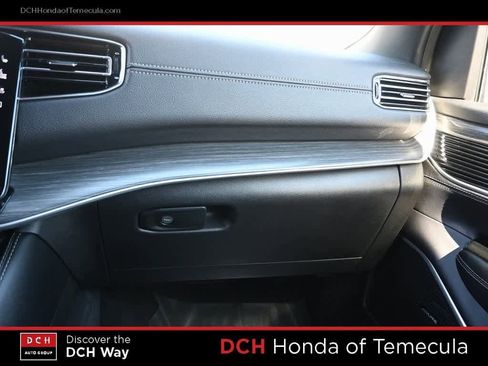 Used 2024 Jeep Wagoneer L Series II image 14