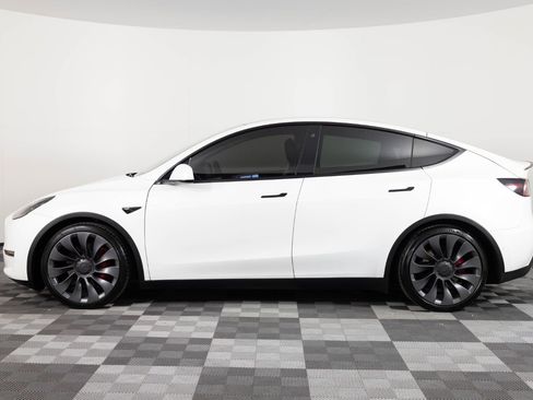Used 2021 Tesla Model Y Performance AWD/4WD image 3