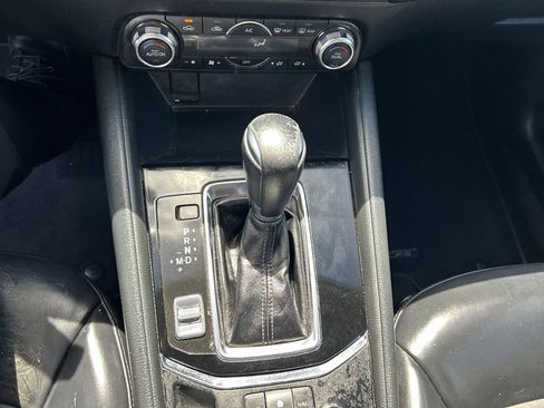 Used 2018 MAZDA CX-5 Touring w/ Preferred Equipment Package FWD image 21