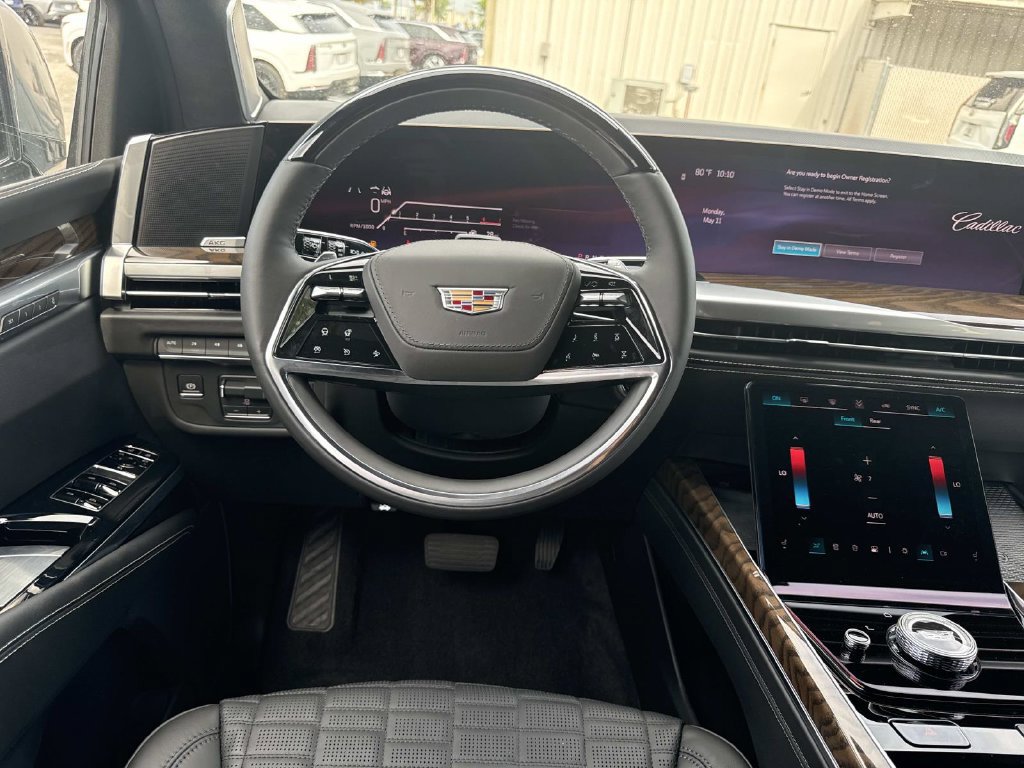 New 2026 Cadillac Escalade Platinum Sport AWD/4WD image 17