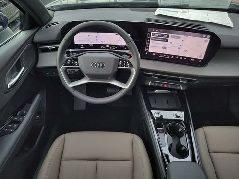 New 2026 Audi Q3 quattro 2.0T AWD/4WD image 22