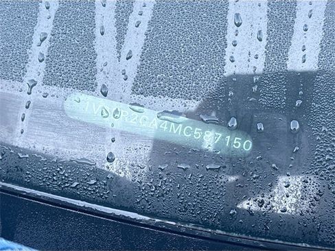 Used 2021 Volkswagen Atlas SE w/ Panoramic Sunroof Package image 39