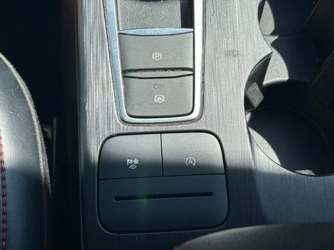 Used 2025 Ford Escape ST-Line FWD image 24