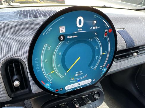 Certified 2025 MINI Cooper S image 14