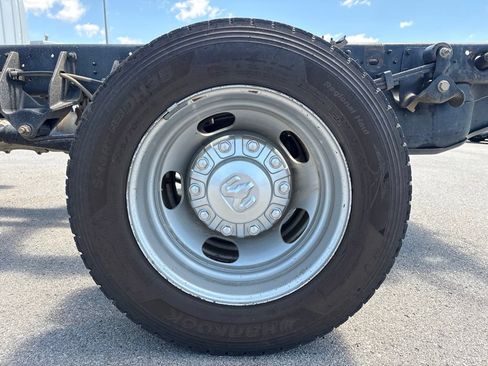 Used 2022 RAM 5500 Tradesman w/ Chrome Appearance Group AWD/4WD image 26