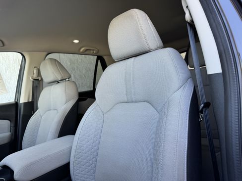 Used 2024 Honda Pilot LX image 13