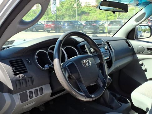 Used 2012 Toyota Tacoma 2WD Regular Cab image 7