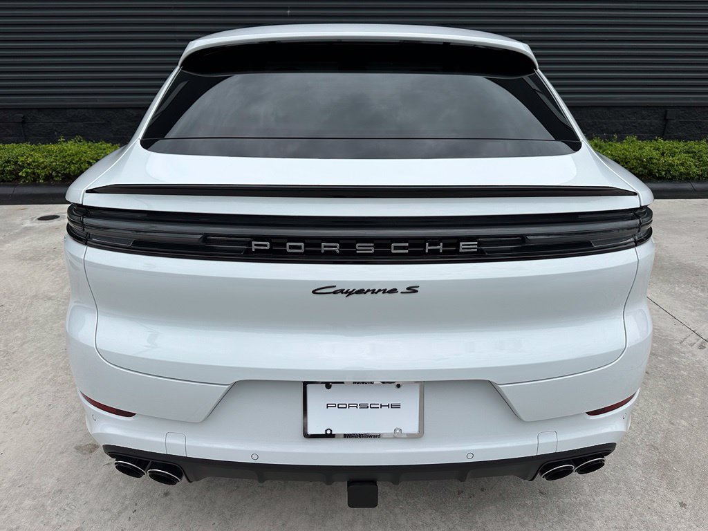 Used 2026 Porsche Cayenne S AWD/4WD image 13