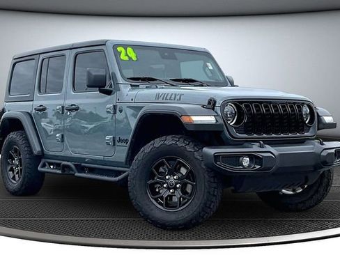 Used 2024 Jeep Wrangler Unlimited Sport AWD/4WD image 3
