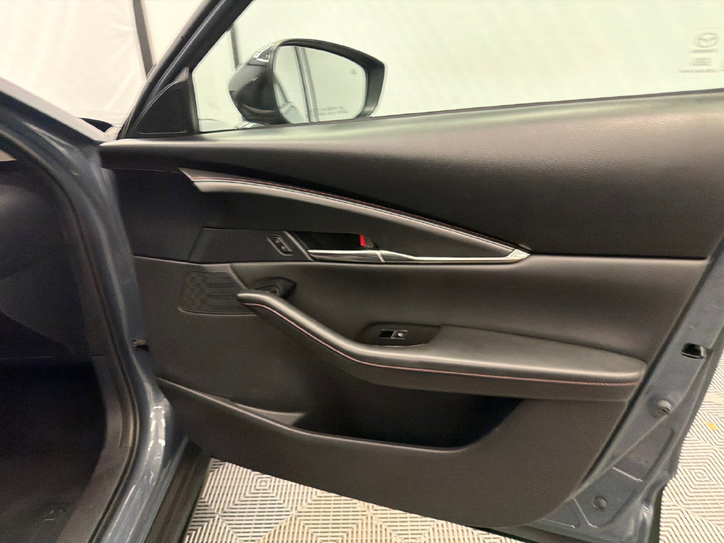 Used 2025 MAZDA CX-30 AWD 2.5 S w/ Preferred Package image 15