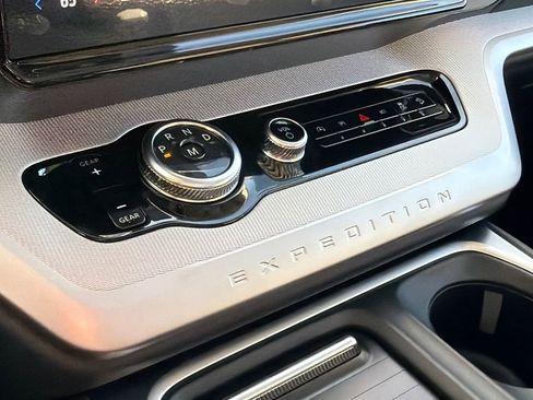 New 2025 Ford Expedition Max Active AWD/4WD image 28