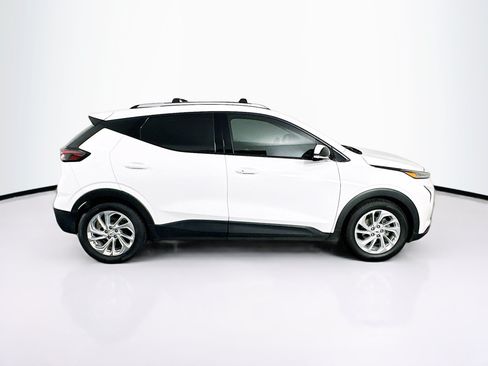 Used 2023 Chevrolet Bolt EUV LT w/ Driver Confidence Package FWD image 10