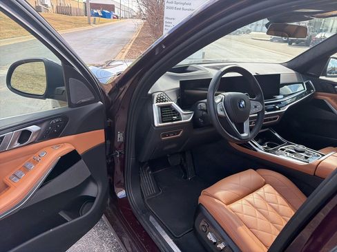Used 2024 BMW X7 xDrive40i w/ Executive Package image 14