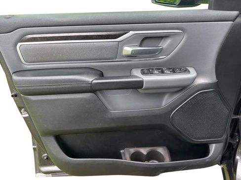 Used 2020 RAM 1500 Big Horn AWD/4WD image 11