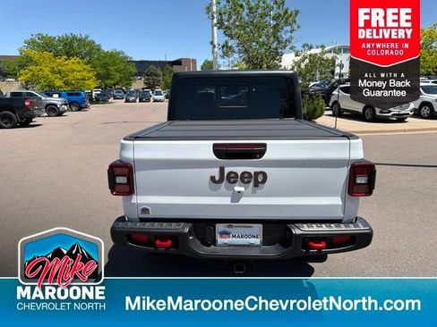 Used 2024 Jeep Gladiator Rubicon w/ Convenience Group AWD/4WD image 5
