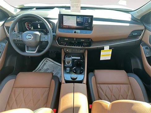 New 2026 Nissan Rogue Platinum w/ Platinum Premium Package image 10