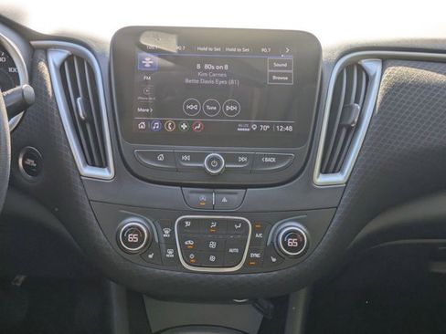 Used 2024 Chevrolet Malibu LT image 10