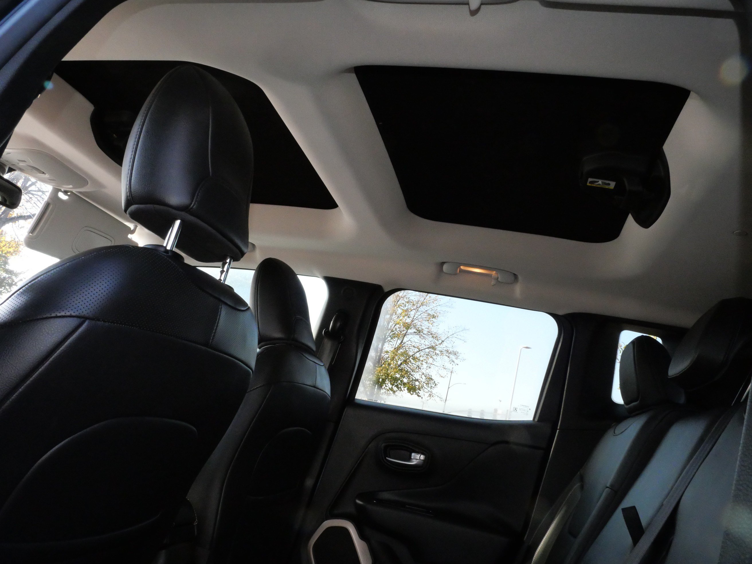 Used 2016 Jeep Renegade Limited AWD/4WD image 29