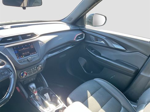 Used 2023 Chevrolet TrailBlazer RS image 23