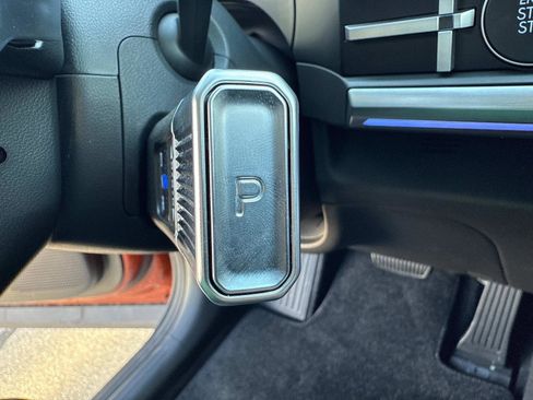 Used 2025 Hyundai Santa Fe Limited image 24