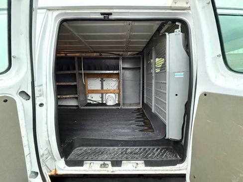 Used 2013 Ford E-250 and Econoline 250 w/ PWR Group RWD image 4