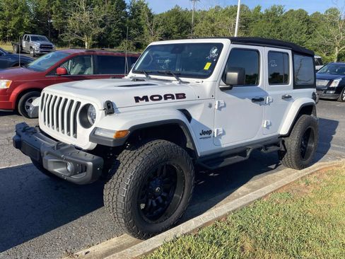 Used 2019 Jeep Wrangler Unlimited Sahara w/ Quick Order Package 24M Moab AWD/4WD image 2