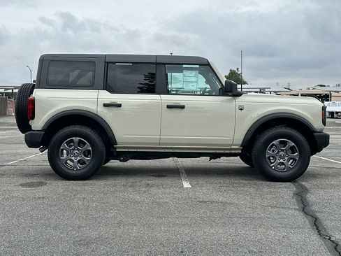 Certified 2025 Ford Bronco Big Bend AWD/4WD image 2