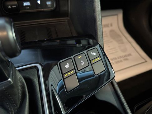 Certified 2023 Kia Sportage EX image 30