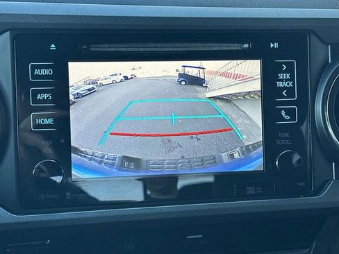 Certified 2017 Toyota Tacoma TRD Off-Road image 23