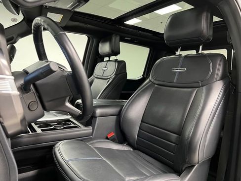 Used 2025 Ford F350 Platinum w/ Tremor Off-Road Package image 21