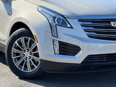 Used 2017 Cadillac XT5 Luxury w/ Driver Awareness Package image 11