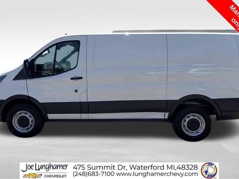 Used 2020 Ford Transit 250 Low Roof RWD image 5