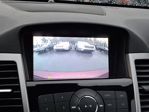 Used 2014 Chevrolet Cruze LT w/ All-Star Edition image 28