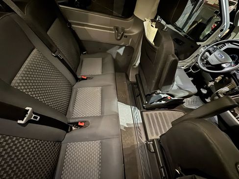 Used 2021 Ford Transit 350 XL image 14