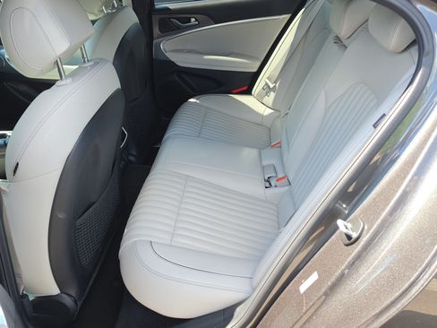 Used 2024 Genesis G70 2.5T w/ Sport Prestige Package RWD image 16