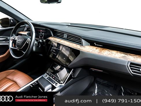 Used 2023 Audi e-tron Premium w/ Convenience Plus Package image 16