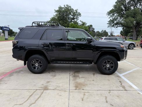 Used 2022 Toyota 4Runner Trail Special Edition AWD/4WD image 6