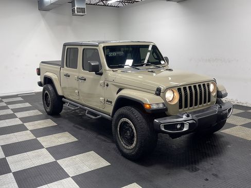 Used 2020 Jeep Gladiator Sport w/ Quick Order Package 24S AWD/4WD image 23